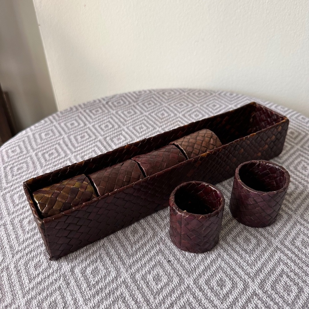 Set of 6 Vintage Woven Rattan Napkin Rings with  Storage Box Rustic Decor
